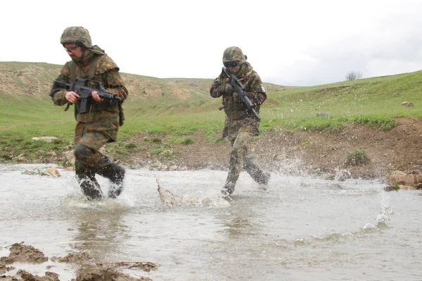 Assistenza Militare Esercito Squadra Soldati Armati Camuffamento Dell Esercito Ucraino — Foto Stock