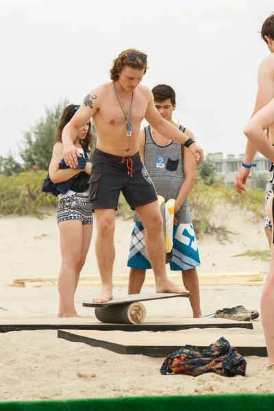 Odessa Ukraine August 2017 Balance Board Competition Beach Summer Youth — Stock Photo, Image