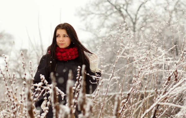 Attractive Young Girl Walking Outdoors Bright Snowy Day — Stock Photo, Image