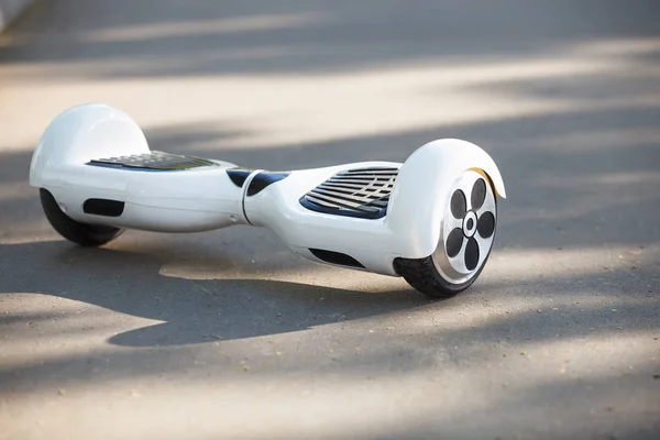 Ewhite Elektriska Mini Hover Styrelse Scooter Asfalterad Väg Eco Stad — Stockfoto