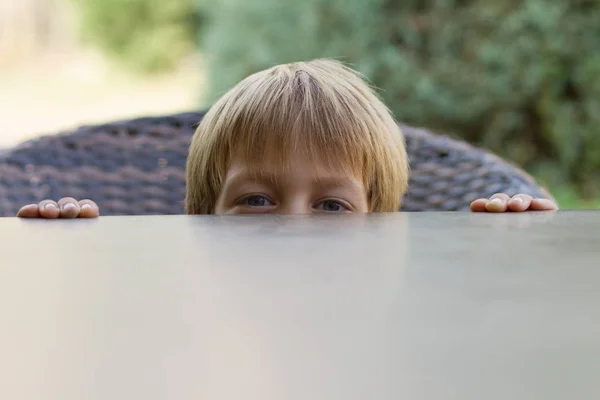 Little Brother Sister Posing Outdoors Bright Summer Day — Stock Photo, Image