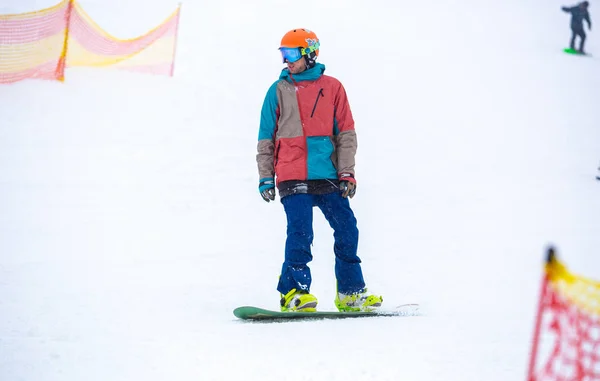 Αμερικανών Μαρτίου 2018 Snowboarder Αθλητής Βόλτες Επί Του Σκάφους Εξειδικευμένες — Φωτογραφία Αρχείου