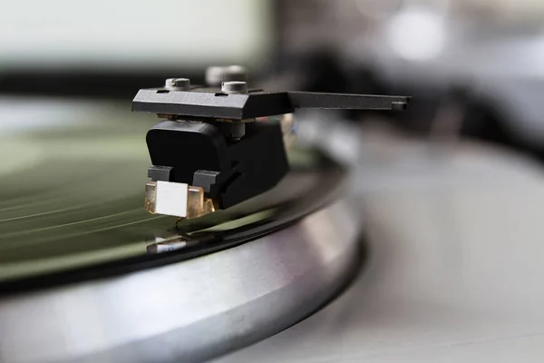 Jogador Mesa Giratória Com Disco Vinil Musical Tema Retro — Fotografia de Stock