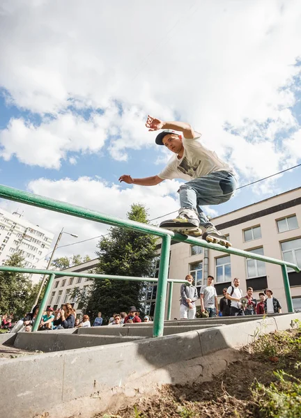 Moszkva Augusztus 2015 Szabadtéri Agresszív Rollerbladers Befejezés S3T Verseny Fiatal — Stock Fotó