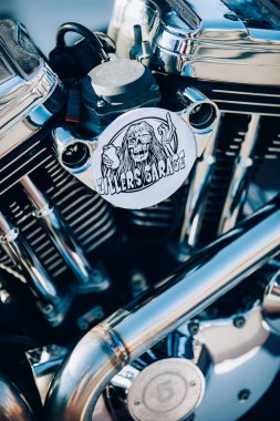 Moskova - 8 Ağustos, 2015: Festivali ve dantel 2015 Faces ünlü Gorki Park adlı gerçekleşti ve markalar yüzlerce ve binlerce genç toplandı