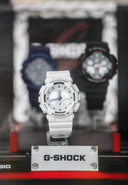 Odessa, Ukrayna-21 Ağustos, 2017: yeni Casio G-shock kol saatleri Satılık Dükkan. Modern şık su geçirmez saatler için genç ve aktif gençlik korumalı. Aşırı Casio Gshock izle