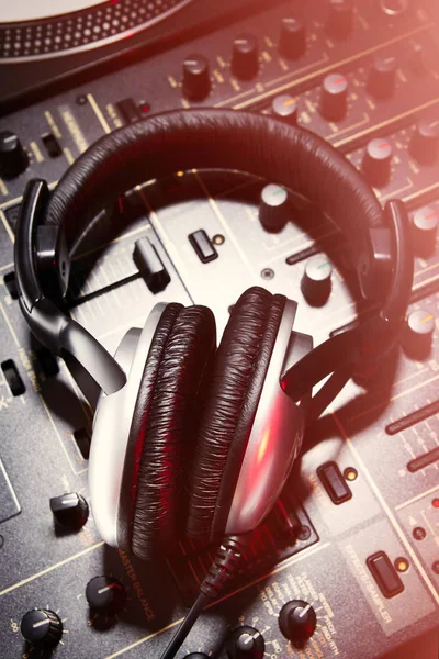 Profesionální Stereo Sluchátka Míchání Řadič — Stock fotografie