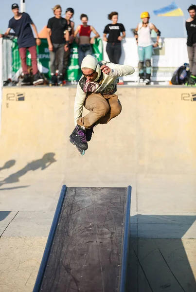 Odessa 2017 Augusztus Agresszív Line Korcsolyázás Versenyt Szabadtéri Skate Park — Stock Fotó