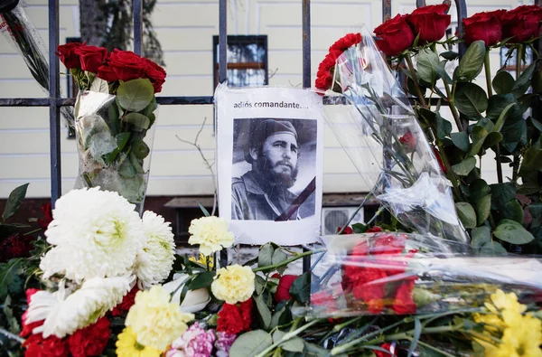 Moscú Noviembre 2016 Conmemoración Con Flores Embajada República Cuba Pueblo — Foto de Stock