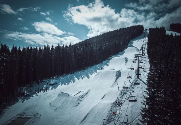 Boekovel Oekraïne Maart 2018 Mooie Natuur Koude Winterdag Boekovel Ski — Stockfoto