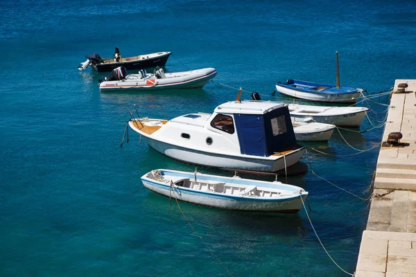 Лодки Средиземном Море Хорватии Природа Путешествия — стоковое фото
