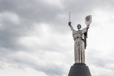 Anavatan Anıtı Ukrayna 'nın başkenti Kiev' de anıtsal bir heykeldir.