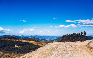 Seyahat hedef. Karpat Dağları'nın güzel manzara 