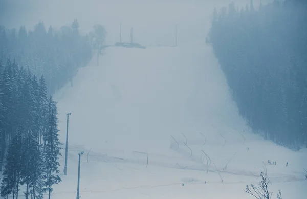 Ski Und Snowboardbahn Den Karpaten Die Mit Schwerem Flauschigem Schnee — Stockfoto