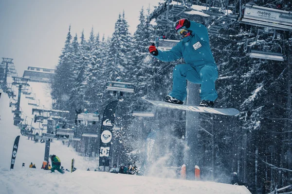 Bukovel Ukraine Março 2018 Concurso Snowboard Parque Inverno Jovens Atletas — Fotografia de Stock