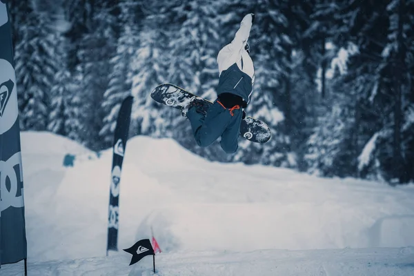 Bukovel Ukrayna Mart 2018 Snowboard Yarışması Kış Park Genç Sporcular — Stok fotoğraf