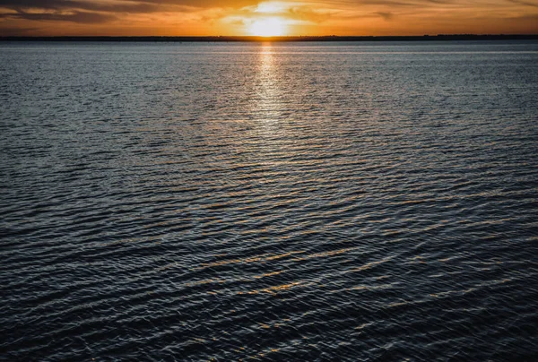 Beau Coucher Soleil Sur Bord Mer Sun Descend Sur Horizon — Photo