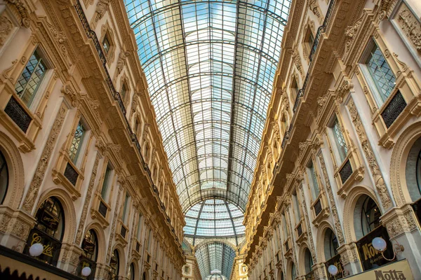 Μιλάνο Ιταλία Οκτωβρίου 2018 Αρχαίο Εμπορικό Κέντρο Gallery Vittorio Emanuele — Φωτογραφία Αρχείου