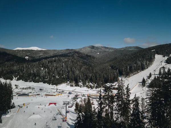 Bukovel Ucrânia Março 2018 Bela Natureza Dia Frio Inverno Parque — Fotografia de Stock