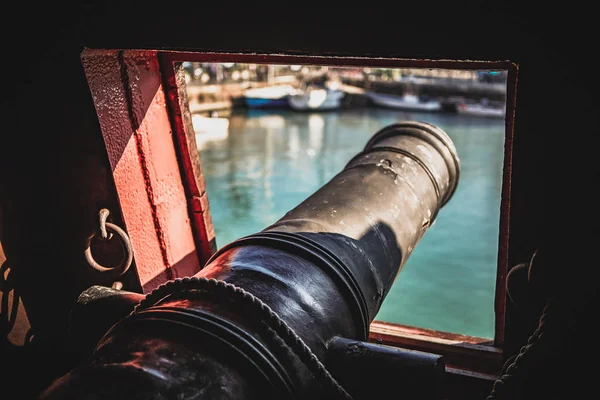 Ancient Military Galleon Ship Shot Cannons Iron Cannon Gun Vintage — Stock Photo, Image