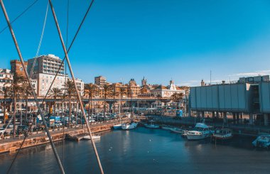 İtalya, Genova-12 Ekim, 2018: Cenova güzel eski şehir limanı. popüler seyahat hedefi. Akdeniz sahilinde Liguria bölgesinde turist alanı. 