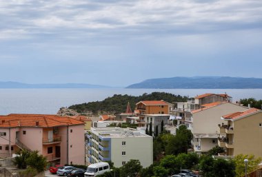 Hırvatistan'da küçük bir kasaba üzerinde güzel görünümü