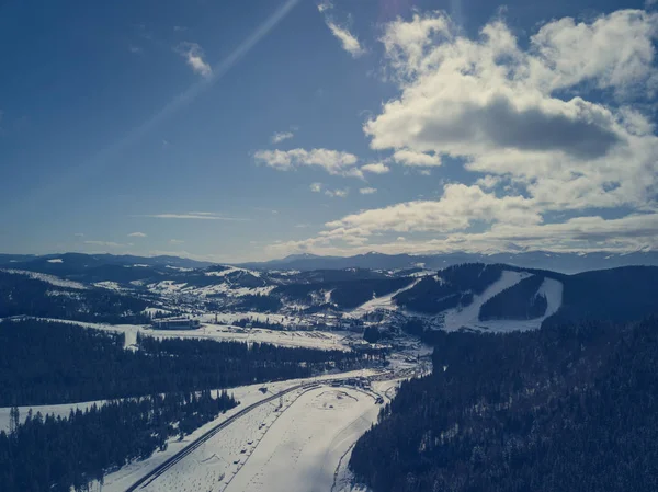 Bella Aerea Drone Paesaggio Foto Montagne Fredda Giornata Nevosa Destinazione — Foto Stock