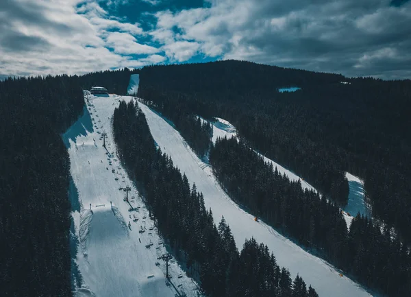 Vackra Antenn Drönare Foto Vinterparken Kalla Årstiden Snöiga Landskapet Karpaterna — Stockfoto