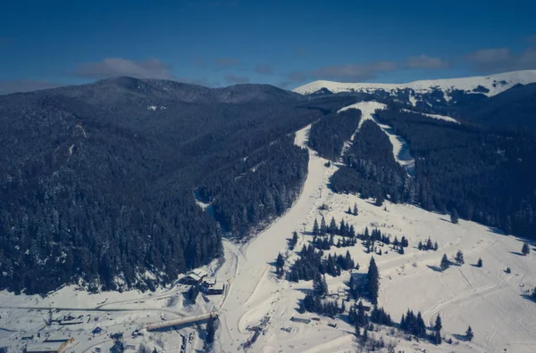 Mooie Luchtfoto Drone Landschap Foto Van Bergen Koude Besneeuwde Dag — Stockfoto