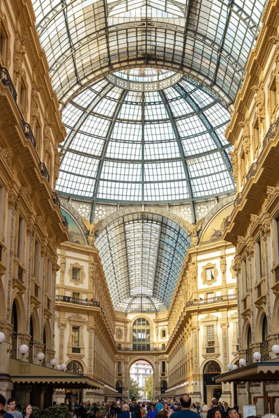 Milão Itália Outubro 2018 Centro Comercial Antigo Galeria Vittorio Emanuele — Fotografia de Stock