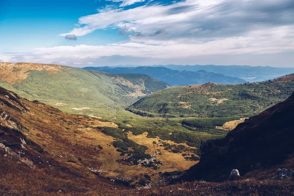 Beautiful Carpathian Mountains Autumn Season Travel Destination Active Tourism Europe — Stock Photo, Image