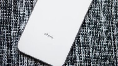 Mariupol, Ukrayna-30 Ekim, 2017: yeni Iphone X akıllı telefon yakın yukarı. En son Apple IPhone 10 cep telefonu modeli.