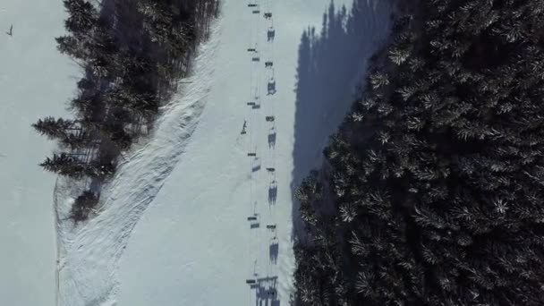Bukovel Ukrayna Mart 2018 Karpat Dağlarındaki Kış Parkının Havadan Insansız — Stok video