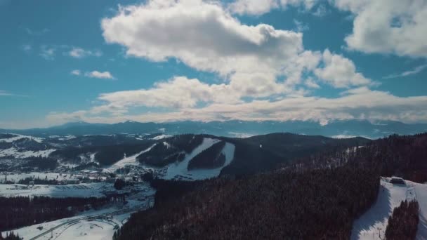 ブコヴェリのドローンビデオ カルパティア山脈 — ストック動画