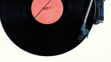 Siyah analog vinil plak disk turntable oyuncu için müzik ile. Vintage hifi eski okul ses ekipmanları için müzik aşığı, ses meraklısı ve yenilikçi.
