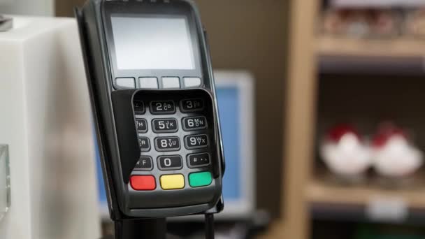 Filmación Del Terminal Tarjeta Crédito Checkout Pay Con Tarjetas Tecnología — Vídeo de stock