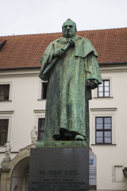 Krakow Katolik Hıristiyan Kilisesi, Polonya