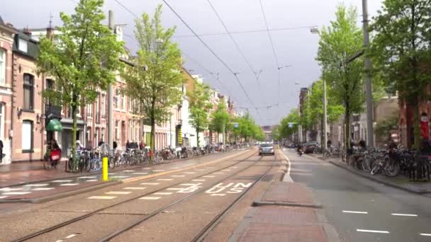 Jalan Dengan Jalur Trem Amsterdam Belanda — Stok Video
