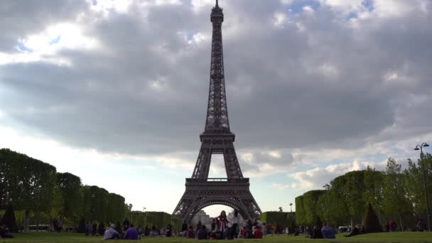 Schöne Aussicht Auf Paris Frankreich Der Eiffelturm — Stockvideo