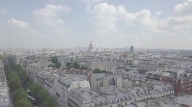 Paris,Fransa-30 Nisan,2019:Paris.Video merkezinin havadan çekilen drone görüntüleri, Fransız başkentini düşük kontrastlı düz kütük renklerde yukarıdan gösteren fyling kameraile çekildi. Popüler turistik yer