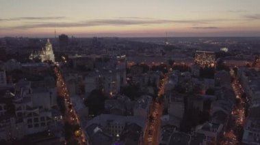 Kiev 'de gece Bağımsızlık Meydanı veya Maidan Nezalezhnosti