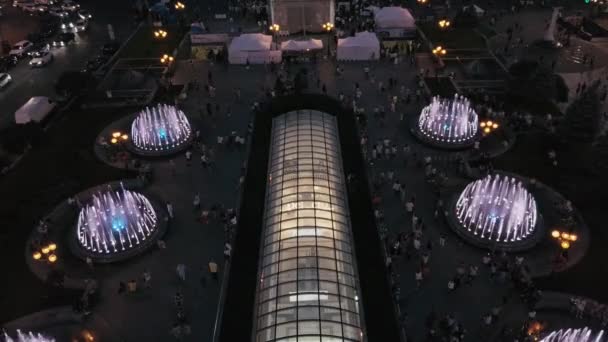 Fonteinen Independence Square Maidan Nezalezhnosti Nachts Kiev — Stockvideo