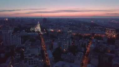 Kiev 'de gece Bağımsızlık Meydanı veya Maidan Nezalezhnosti