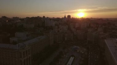 Kiev 'de gece Bağımsızlık Meydanı veya Maidan Nezalezhnosti