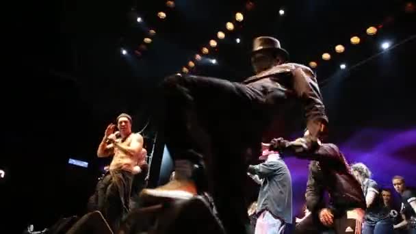 Μόσχα Φεβρουαρίου 2015 Χιπ Χοπ Μουσική Συναυλία Στο Νυχτερινό Κλαμπ — Αρχείο Βίντεο