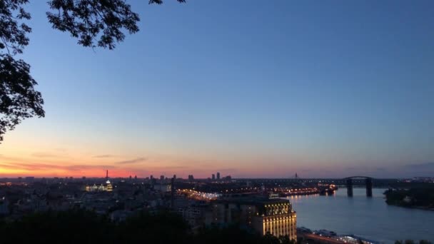 Vue Nuit Kiev Rivière Dniepr Gare Fluviale Quartier Historique Podil — Video