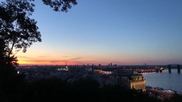 Uitzicht Nacht Kiev Dnjepr Rivier Rivier Station Historische Wijk Van — Stockvideo