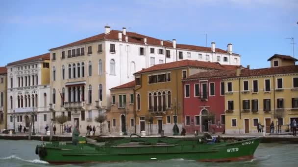 Βενετία Ιταλία Μαΐου 2019 Παλιά Βενετσιάνικα Σπίτια Πυροβολήθηκαν Από Κινούμενο — Αρχείο Βίντεο