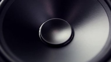 Profesyonel DJ hoparlörleri görüntüsü. Hifi ses sistemi videosu. Yüksek kalitede, ses kayıt stüdyosu için Tweeter & subwoofer ile birlikte yüksek kaliteli ses hoparlörü. Ses monitörlü yüksek kurguda müzik dinleyin