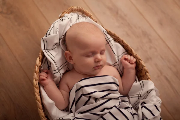 Sleep Baby Boy Basket — Stock Photo, Image